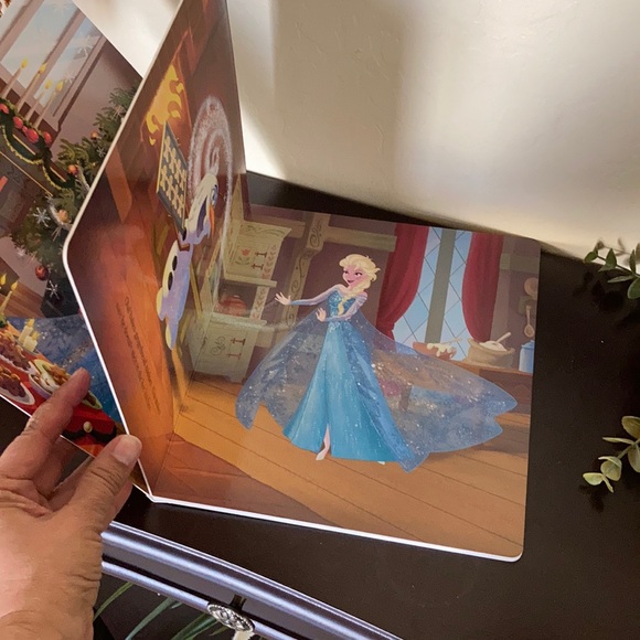 Book - Picture 4 of 5